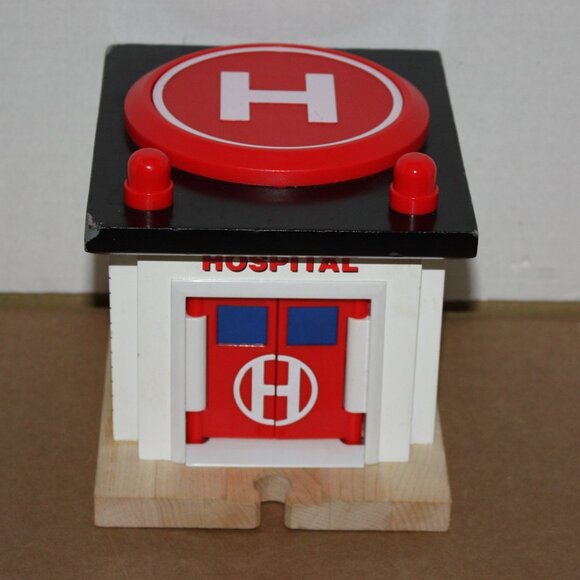 Thomas & Friends Wooden Railway Rescue Hospital - Picture 1 of 4